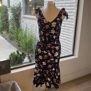 Drimmaks Floral Sleeve Tie Dress